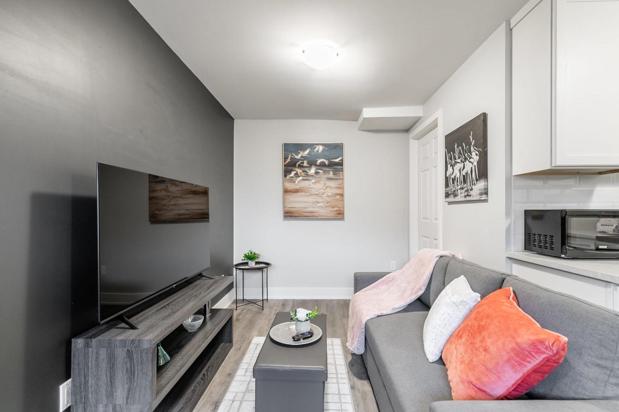 1Br Basement Condo - James Street Hamilton Eksteriør bilde